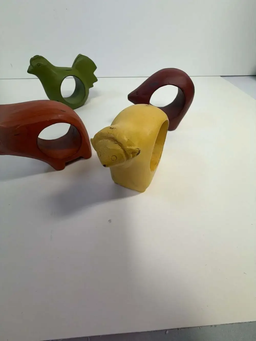 Set of 4 Vintage Hand-Carved Painted Wooden Animal Napkin Rings‎